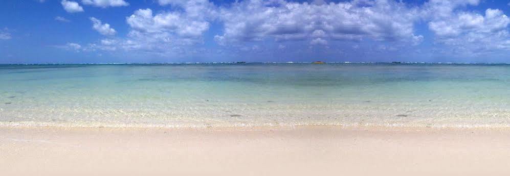Whispering Palms Island Resort Баколод Екстер'єр фото